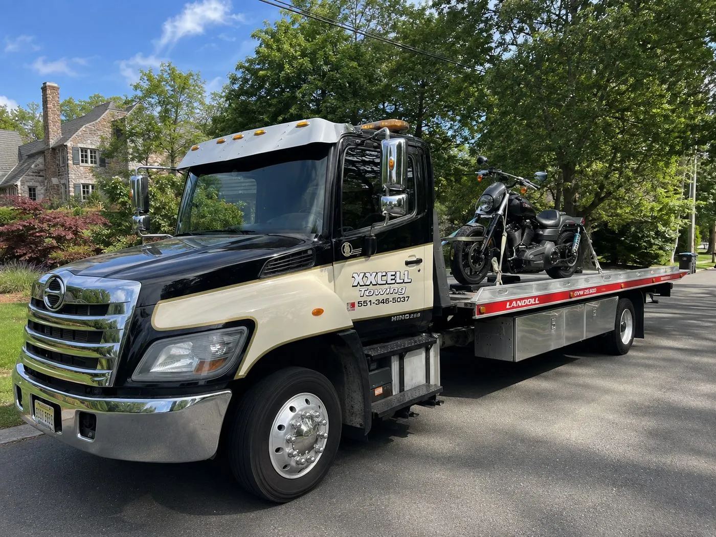 XXCELL Towing flatbed with a Harley-Davidson in Bergen County NJ
